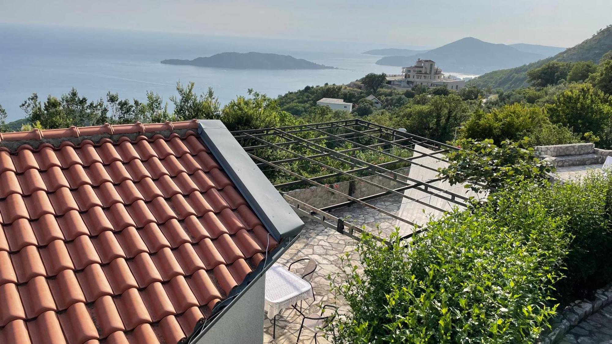 House In The Mountains Near 布德瓦 外观 照片